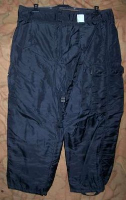 RUSSIA PANTALONI IMBOTTITI NERO RUSSIA PANTALONI IMBOTTITI NERO